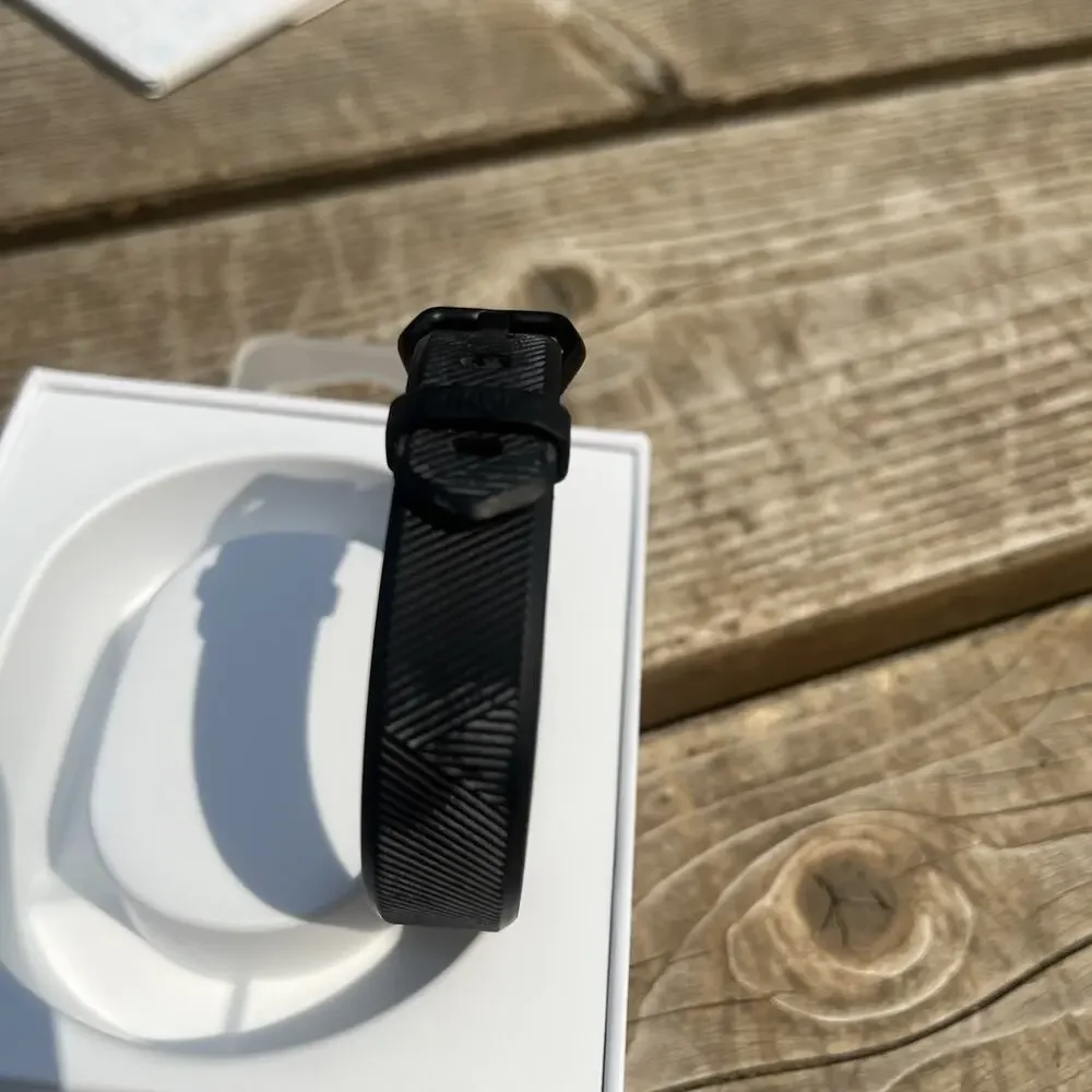 New Fitbit Alta HR Heart Rate Black BAND